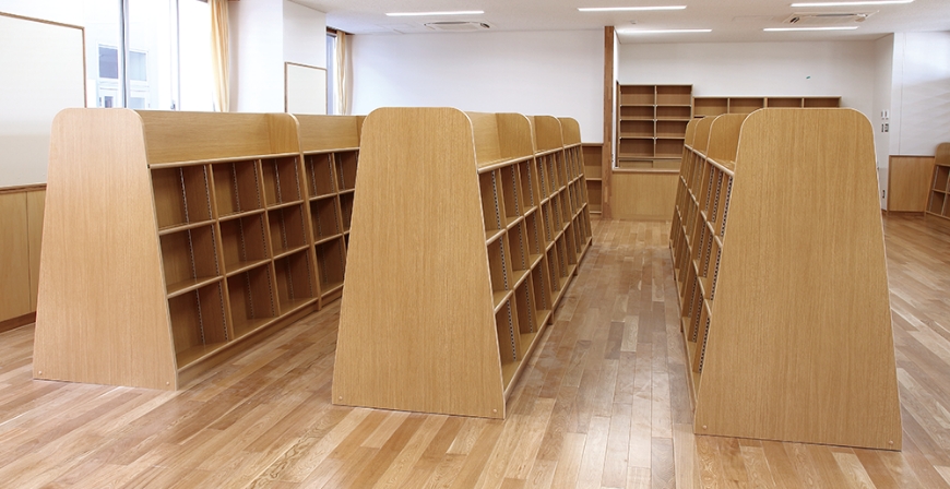 メディアセンターに最適な書架1